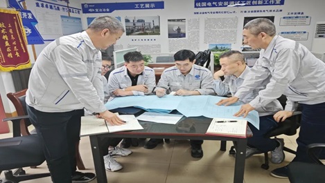 上海大宝娱乐员工钱国获中华全国总工会传递表彰